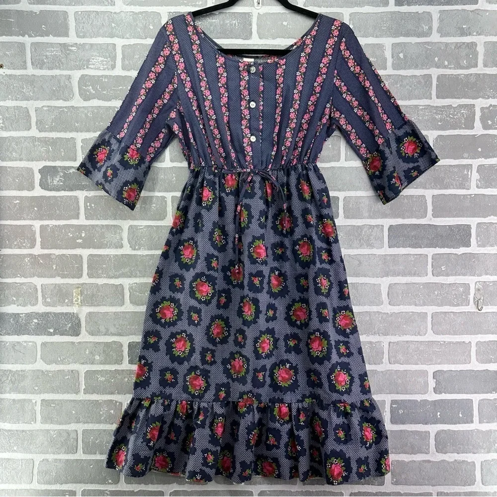 Vintage Berkliff Boho Floral Peasant Navy and Pink Midi Dress‎ Size Medium